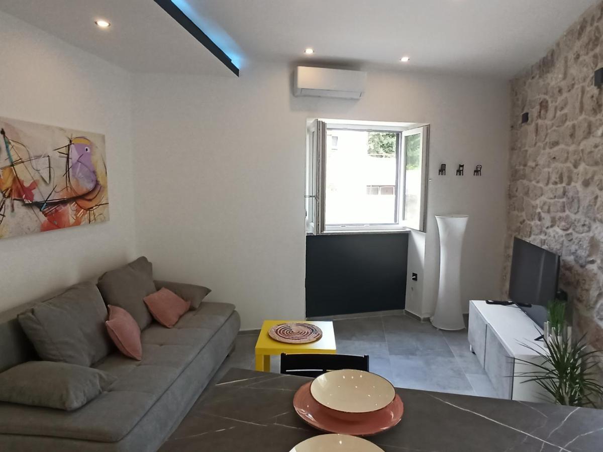 Appartement Grannyanny à Šibenik Extérieur photo