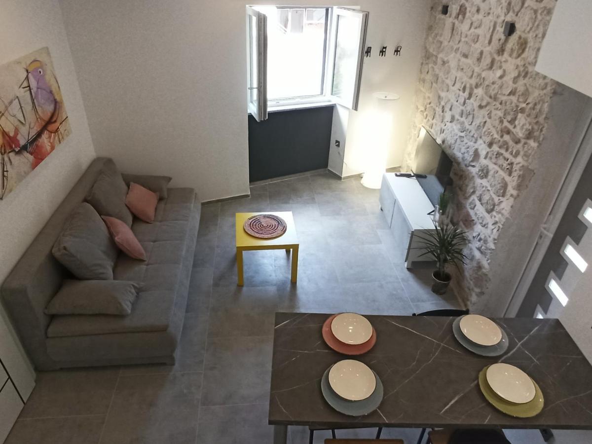 Appartement Grannyanny à Šibenik Extérieur photo