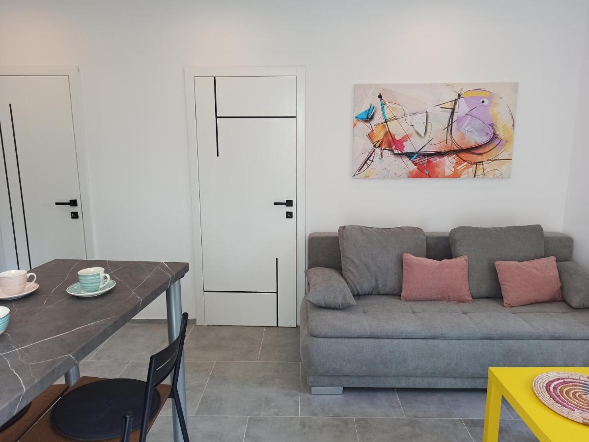 Appartement Grannyanny à Šibenik Extérieur photo